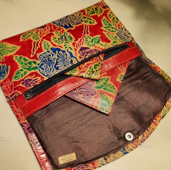 Unique, Beautiful Handmade Sheepskin Leather clutch, Wallet & Coin Purse. - Picture 5 of 9